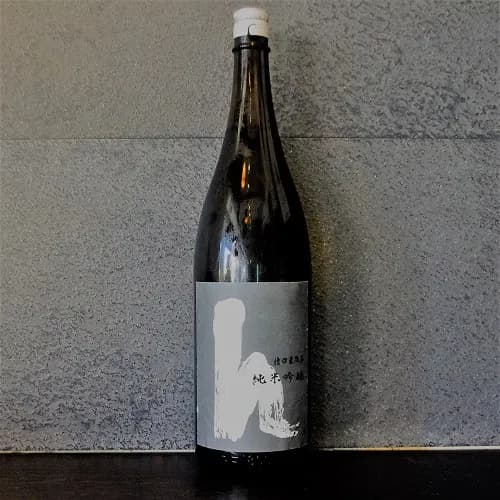 日本酒の棚